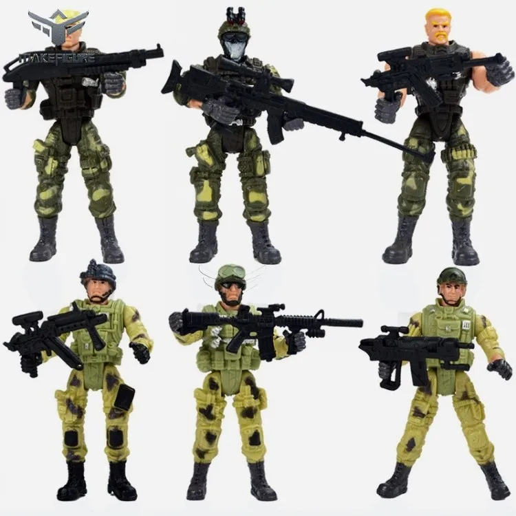 Military  3.75 inch action figure play set with gear New in package 3+ 