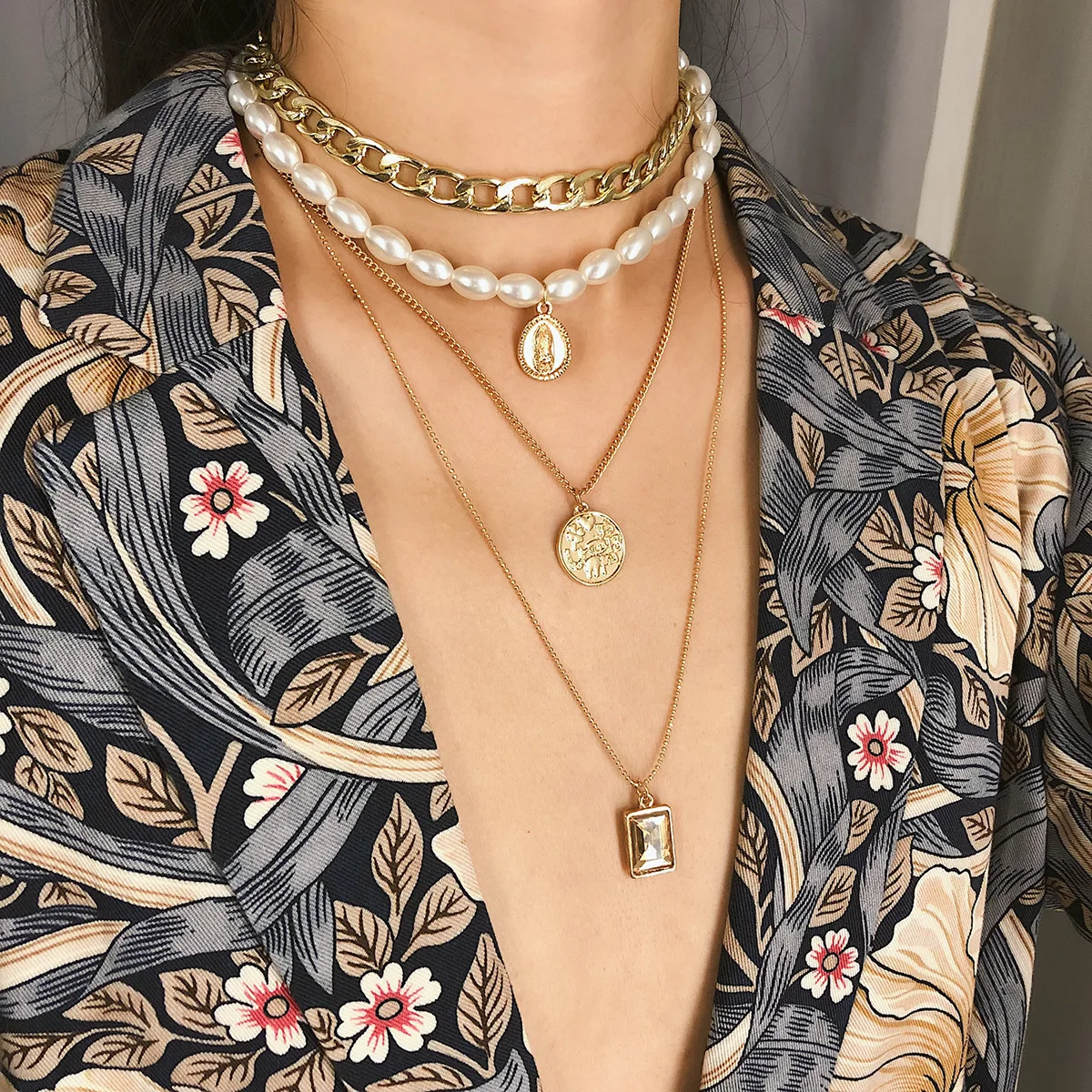 women multi-layer flower chokers necklace ,custom gold plated chain pendant necklaces jewelry oem