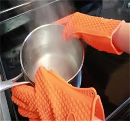 USSE BBQ glove, Non-Slip Heat Resistant Silicone Cooking Grilling Gloves