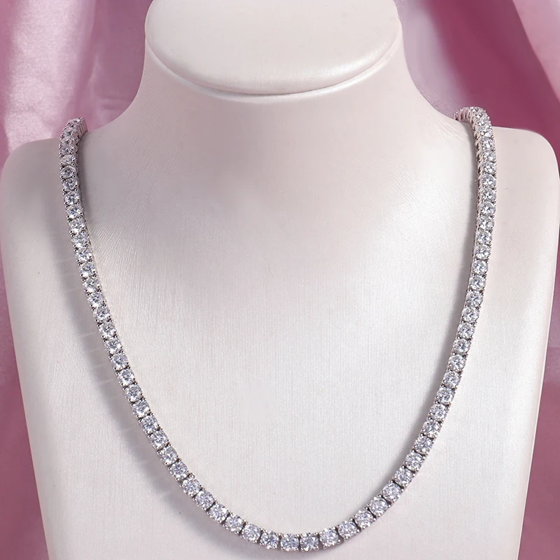 40cm Dignified 10k White Gold Tennis 