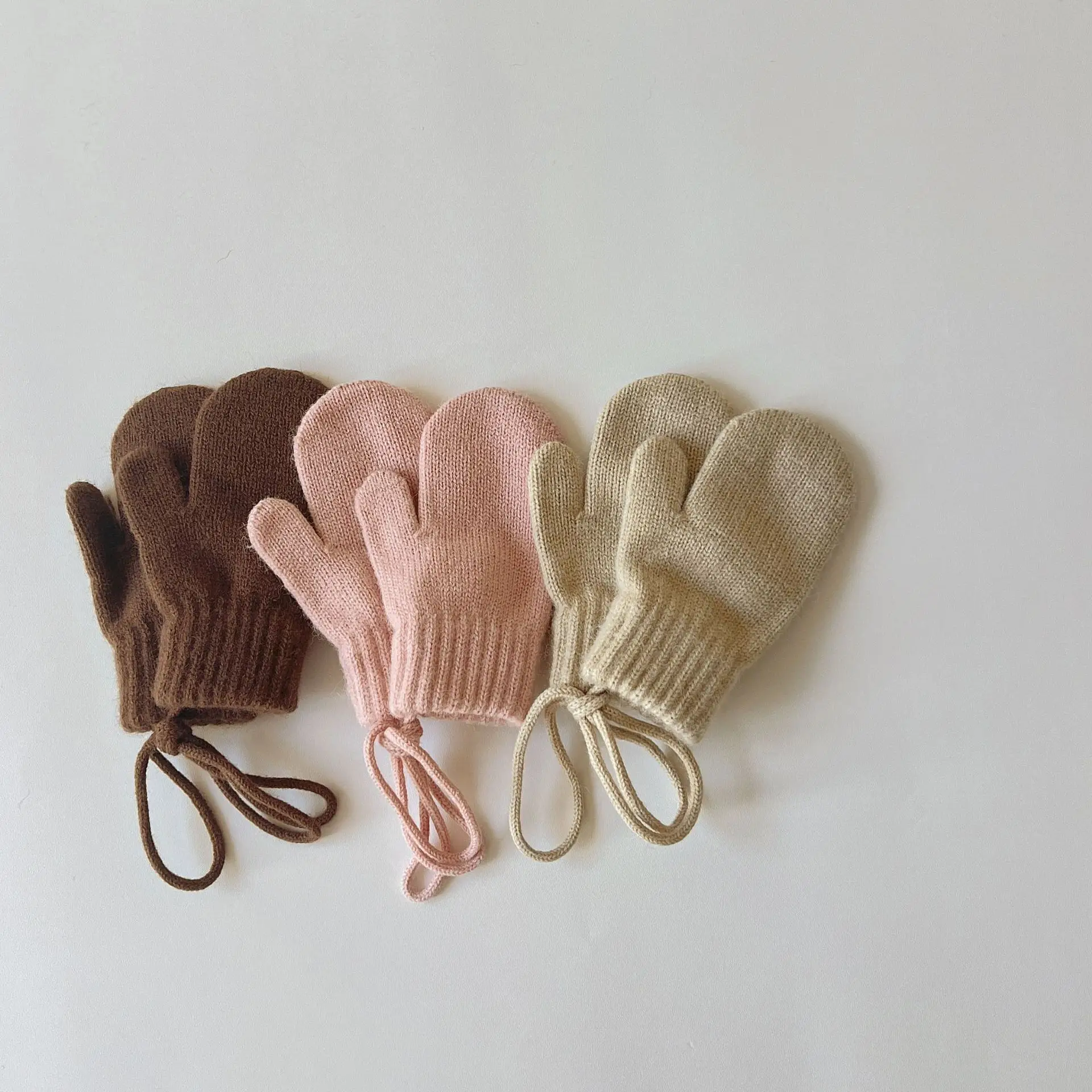 Children's Gloves Winter New Korean Candy Color Simple Hanging Neck and Finger Knitted Warm Baby Gloves
