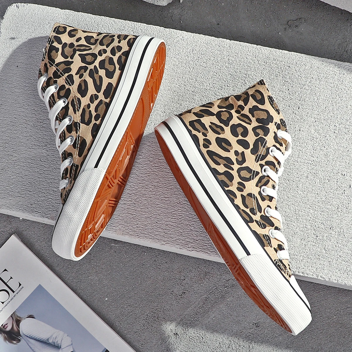 Fashion canvas trend shoes women's vulcanized shoes printed leopard print canvas shoes can be customized