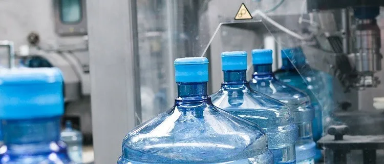 Turnkey Solution Automatic Glass Bottle Soda Water Filling Machine manufacture