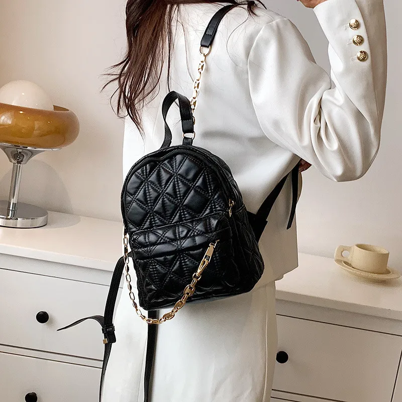 Hot selling 2024 Classic knit line style mini leather backpack rucksack with chain for young lady daily using
