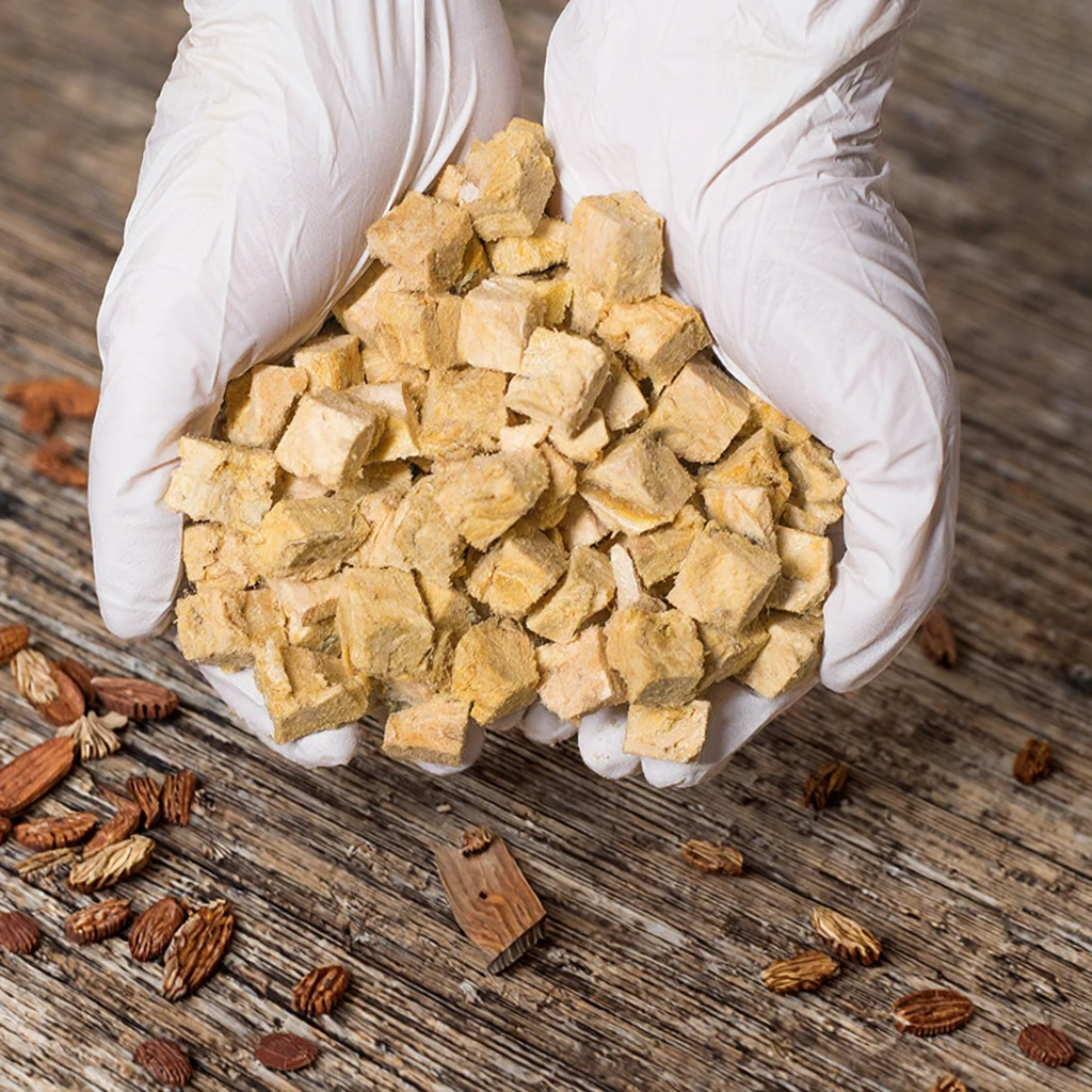 Wholesale Bulk Freeze-Dried Chicken Fillets Salmon Cube Premium Eco-friendly High-protein Pet Food Treats High Quality Meat factory