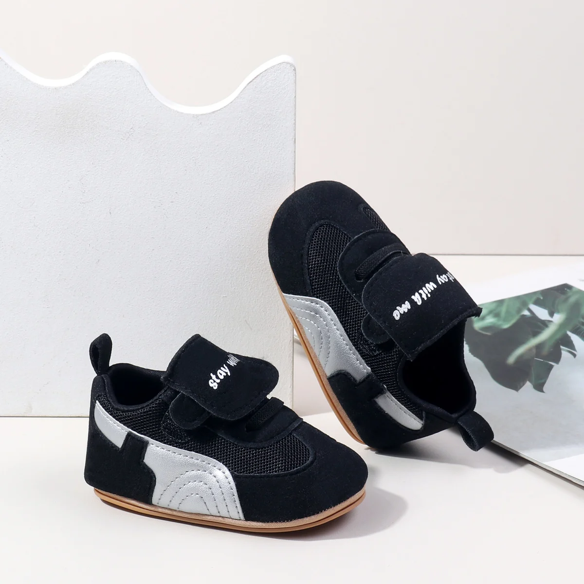Sturdy Soft Flat TPR Soles New Design Solid Color Casual Infant Shoes All Seasons Toddler Walking Shoes for Boys and Girls supplier