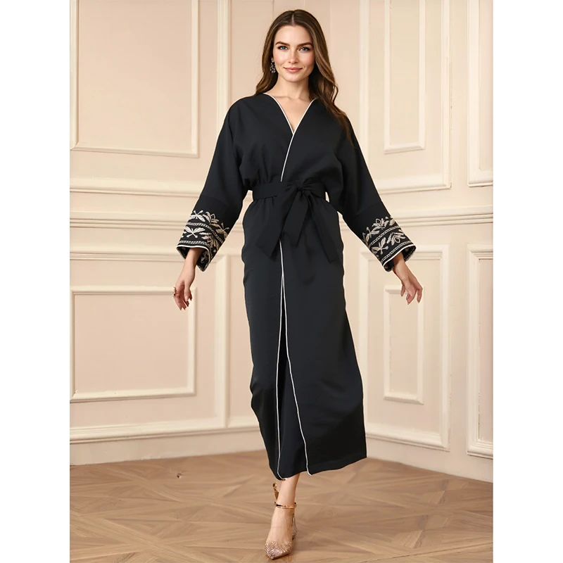 Long Sleeve Abayas With Belt Islamic Clothing Tassel Embroidery Maxi Dress Women Jilbabs Open Front Abaya Muslim Kaftans manufacture