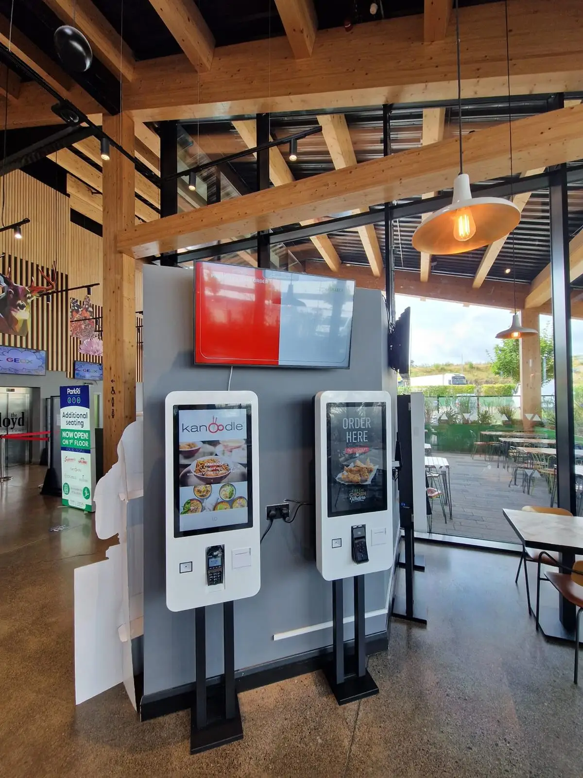 21.5 Inch LCD Self Service Kiosk Restaurant Payment System Touch Screen Ordering System factory