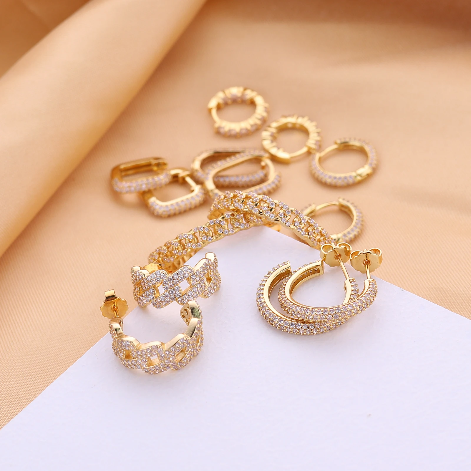 Custom Twisted Big Statement Huggie Brass Copper Zircon 18k Gold Plated Hoop Women Earrings