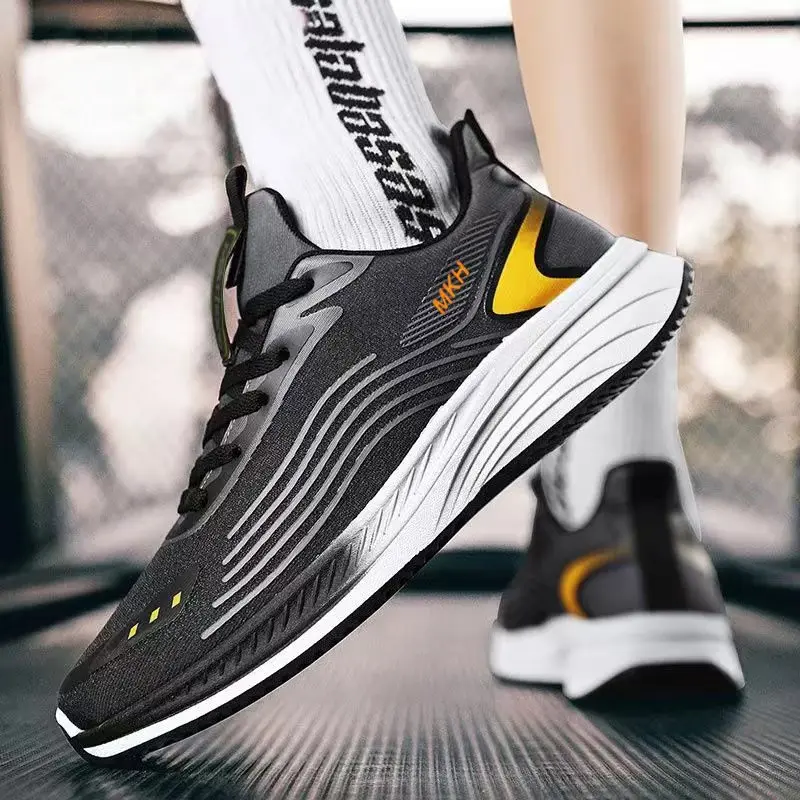 Light Weight Breathable Custom Logo High Quality Sports Sneakers Men Trainers Running Shoes