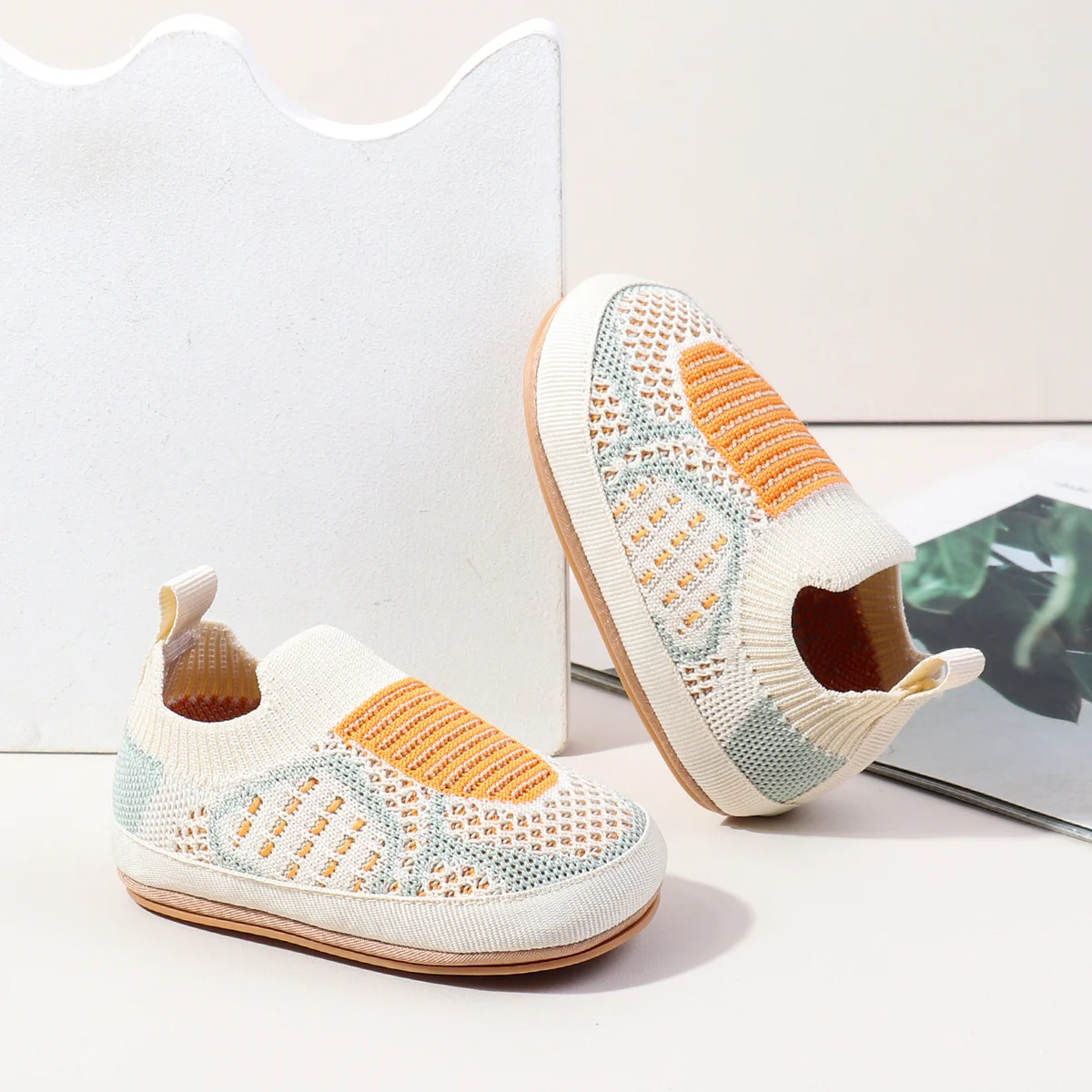 Comfortable Airy Stretchy Flexible Snug Stylish Slip-on All Seasons Infant Shoes for Boys and Girls details