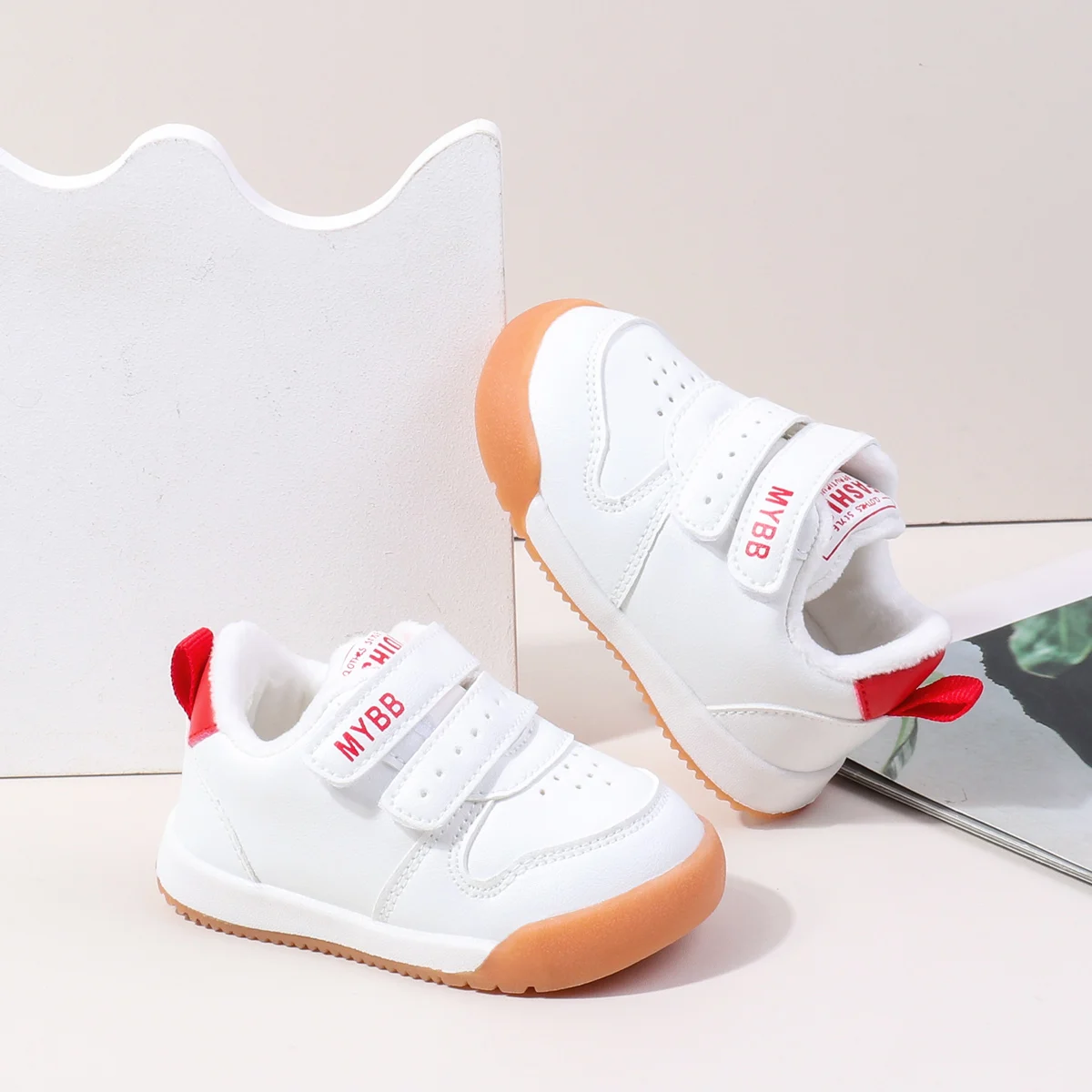 2025 New Design Toddler White Boys and Girls Soft-soles TPR Anti-slip Warm White Baby Shoes for 0-2 Years Old manufacture