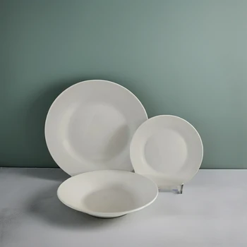 18-Piece Luxury Minimalist Dinnerware Set Ceramic White Porcelain Vajillas de Porcelana Sustainable