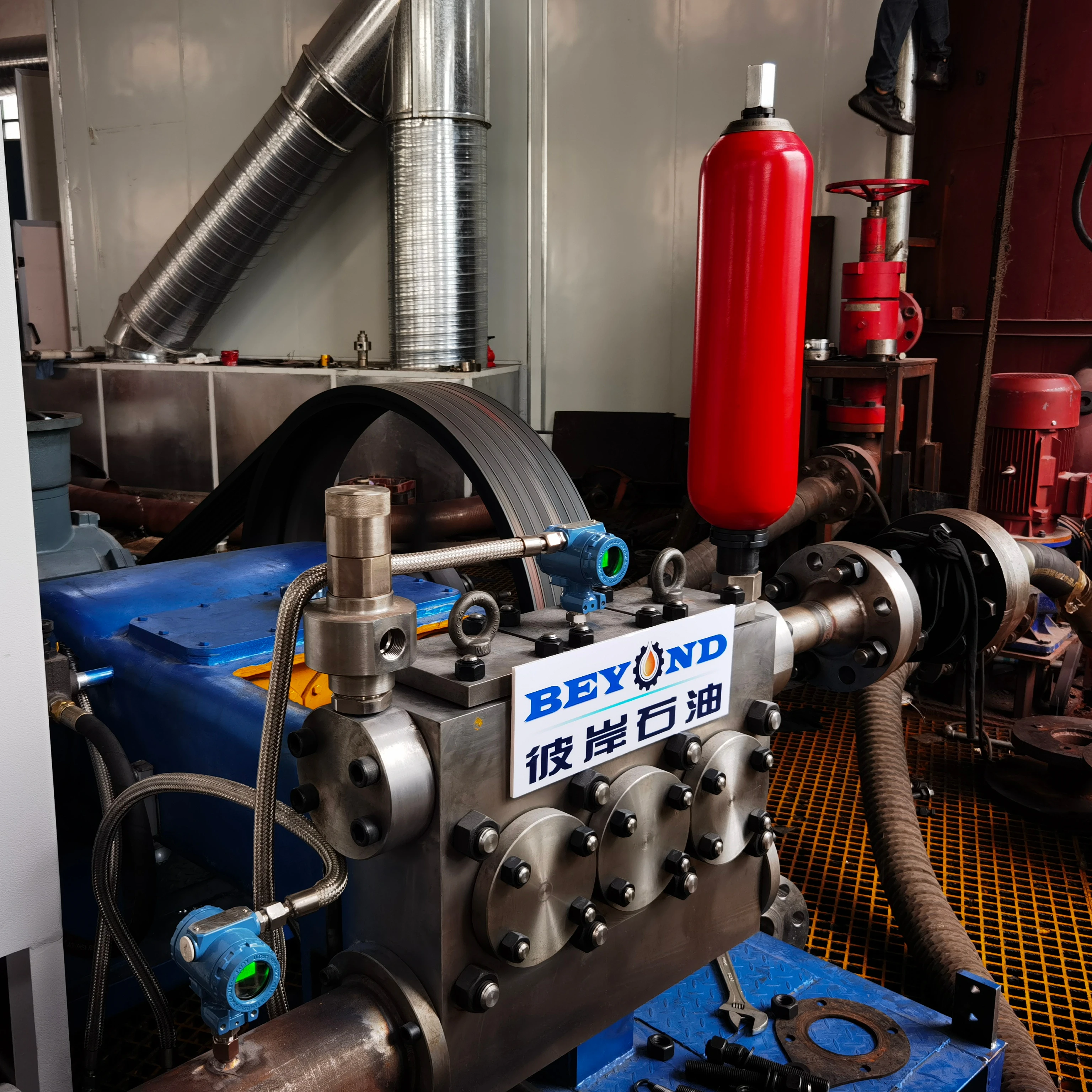 oil rig mud <a href='https://www.ruidapetroleum.com/product/49'>pump</a> explosion for sale