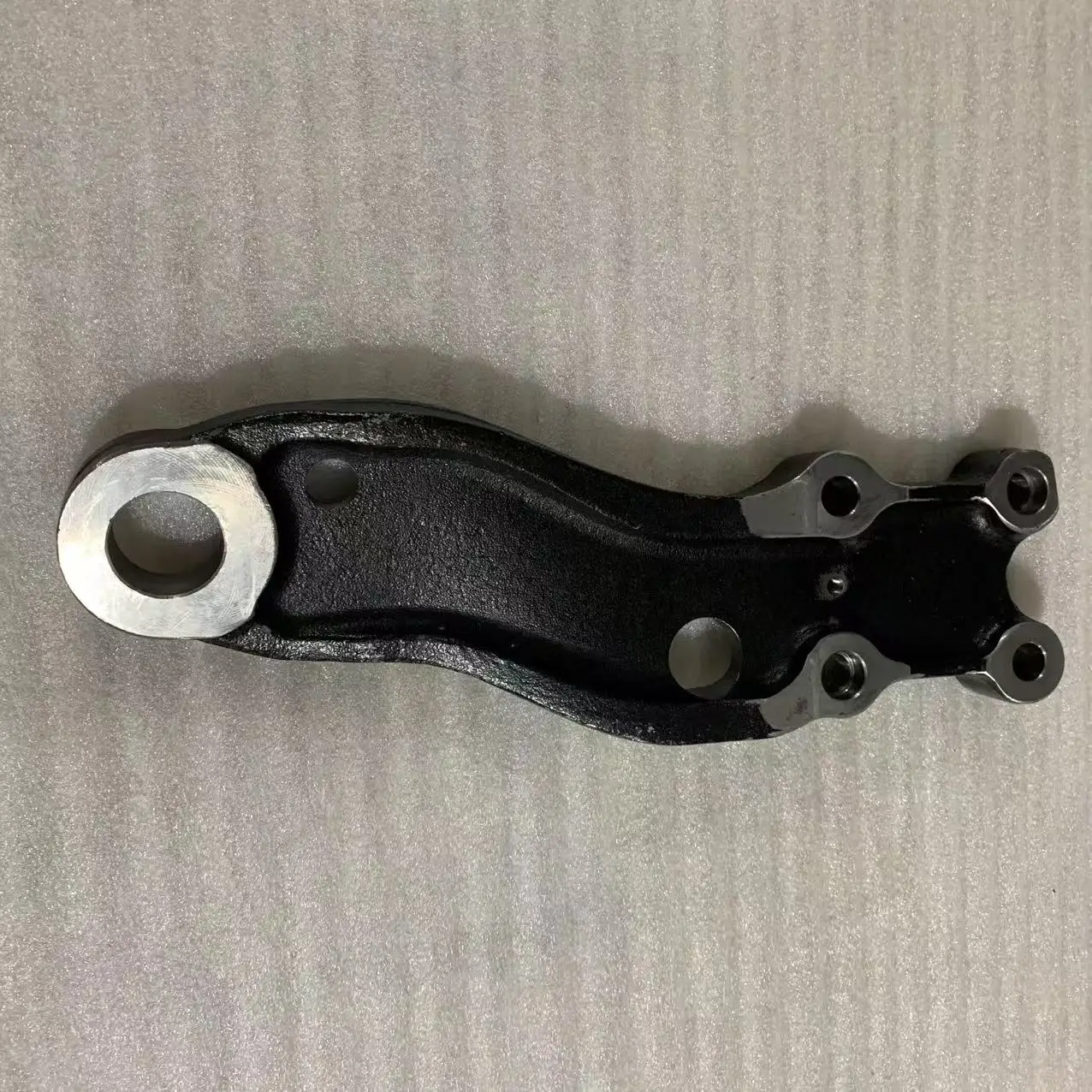 product linde forklift spare parts 12202120103 engine bracket for linde h25h30h35d1220 bracket forklift parts-15