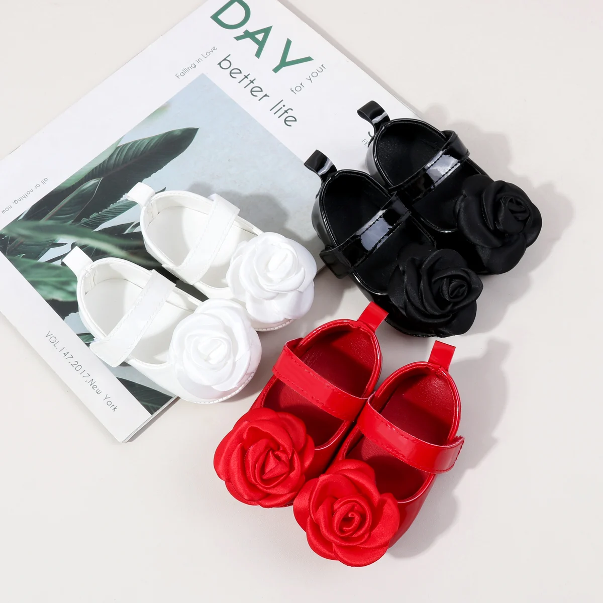 Big Flower Design Solid Pu Leather Princess Baby Newborn Shoes for Girls manufacture