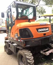 Used Doosan Wheel Excavator DX60W Made In Korea dx60w 6ton Small Wheeled Digger On Sale