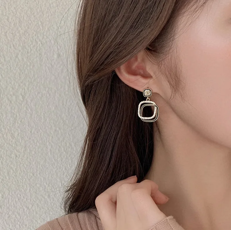 Square Folded Geometry Rhinestone Pendant Earrings for Women Cute Earrings Fashion Jewelry Women Earrings