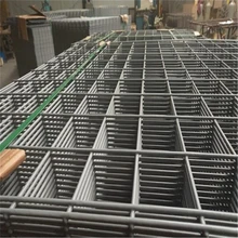 Wholesale Popular hot dip galvanized direct factory welded wire mesh cattle panels 2x2 galvanized cattle welded wire mesh panel