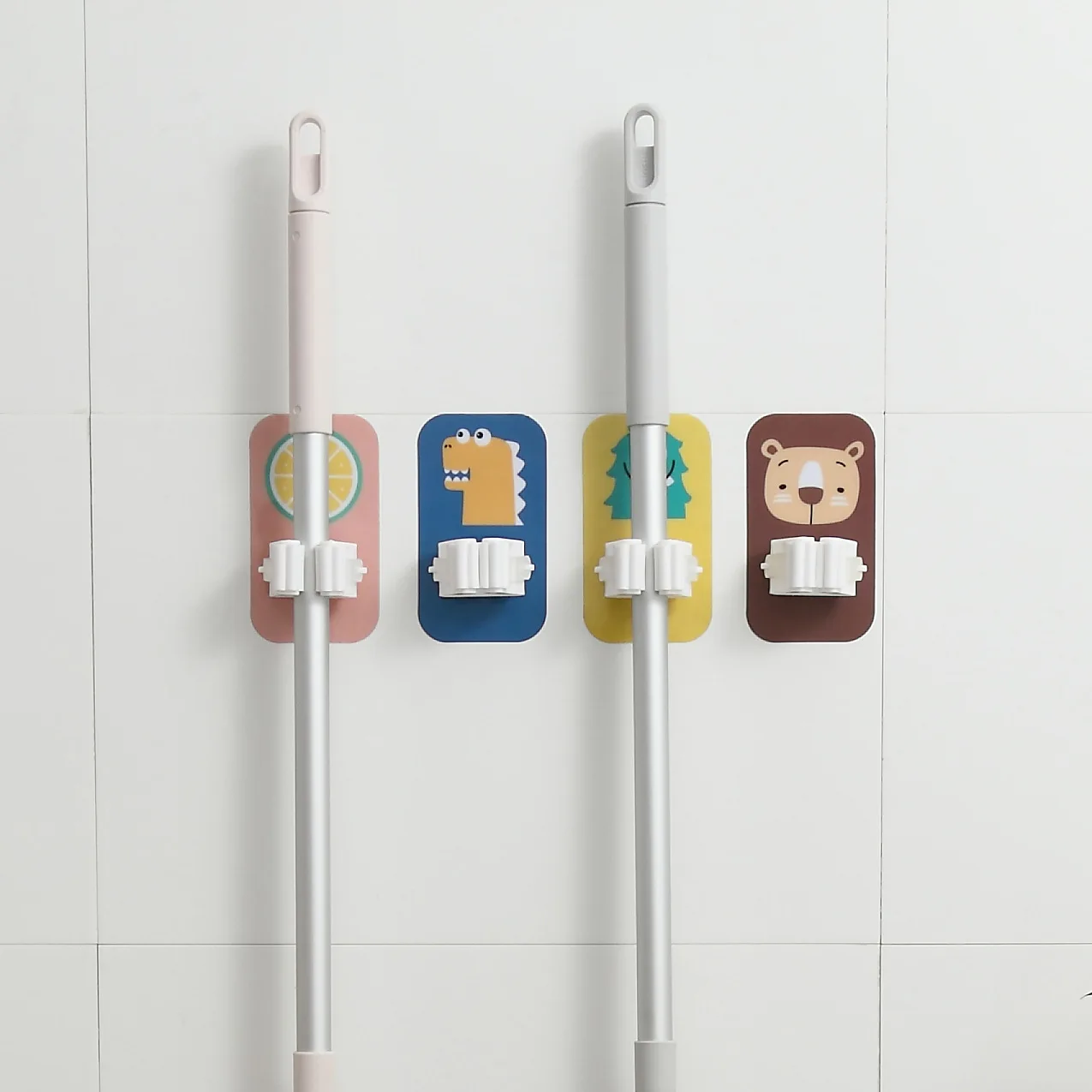 2023 new design hot sell kitchen accessories bathroom vanities Cartoon Broom Mop Storage holders Mop rack