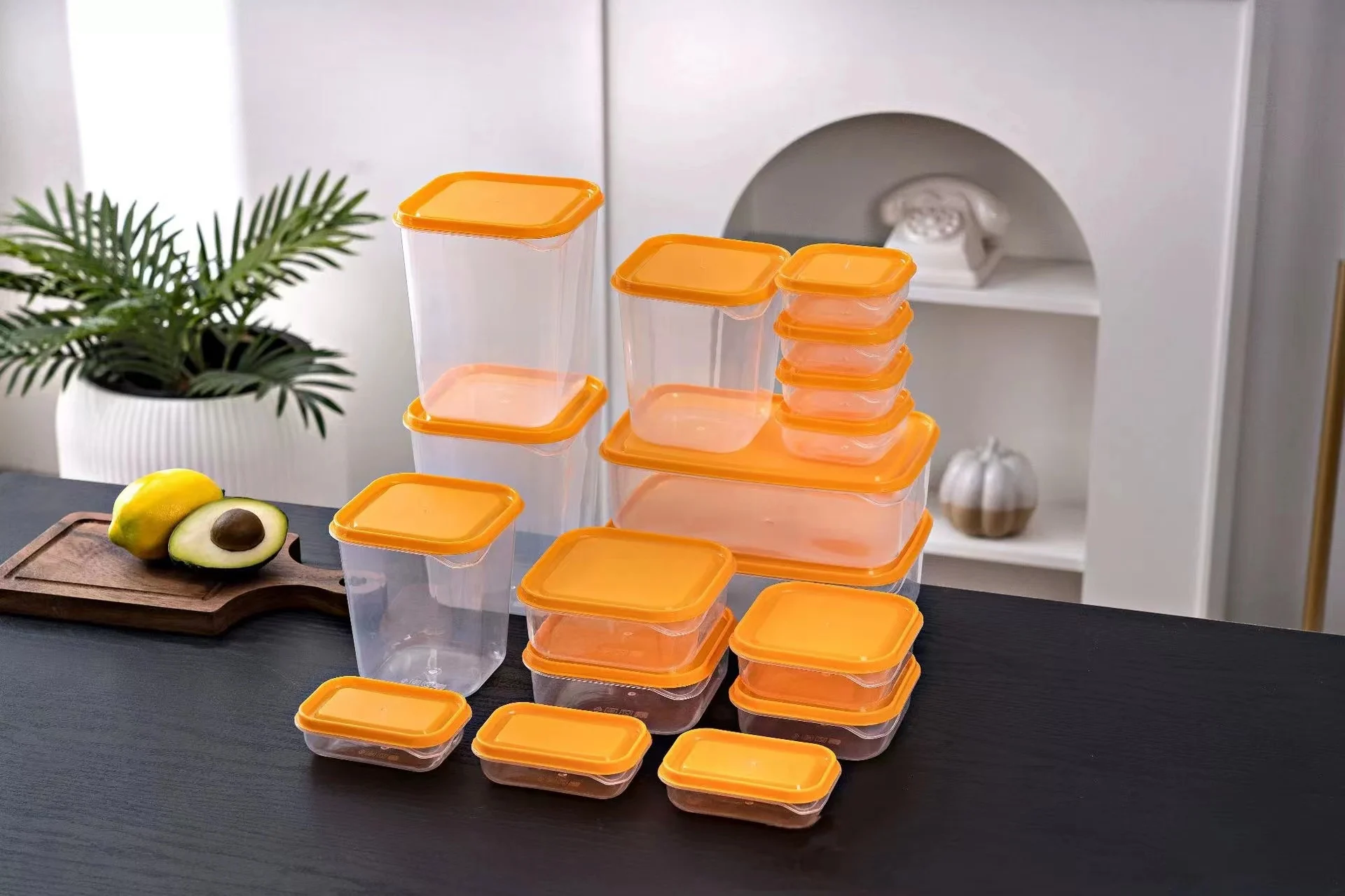 17-piece set plastic crisper transparent fruit storage box with lid sealed refrigerator storage box can be microwave heated.