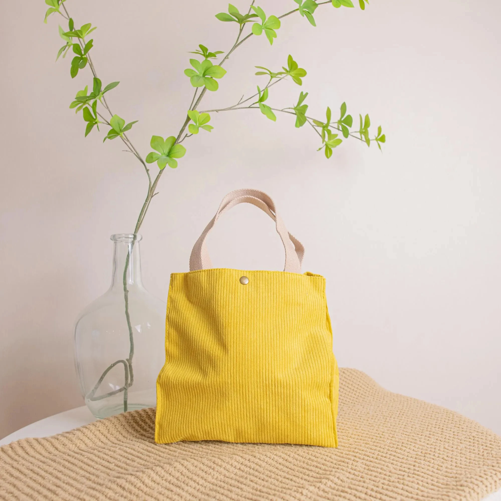 Reusable Custom Logo Insulated Corduroy Lunch Bag with Buttons and Interior Pockets supplier