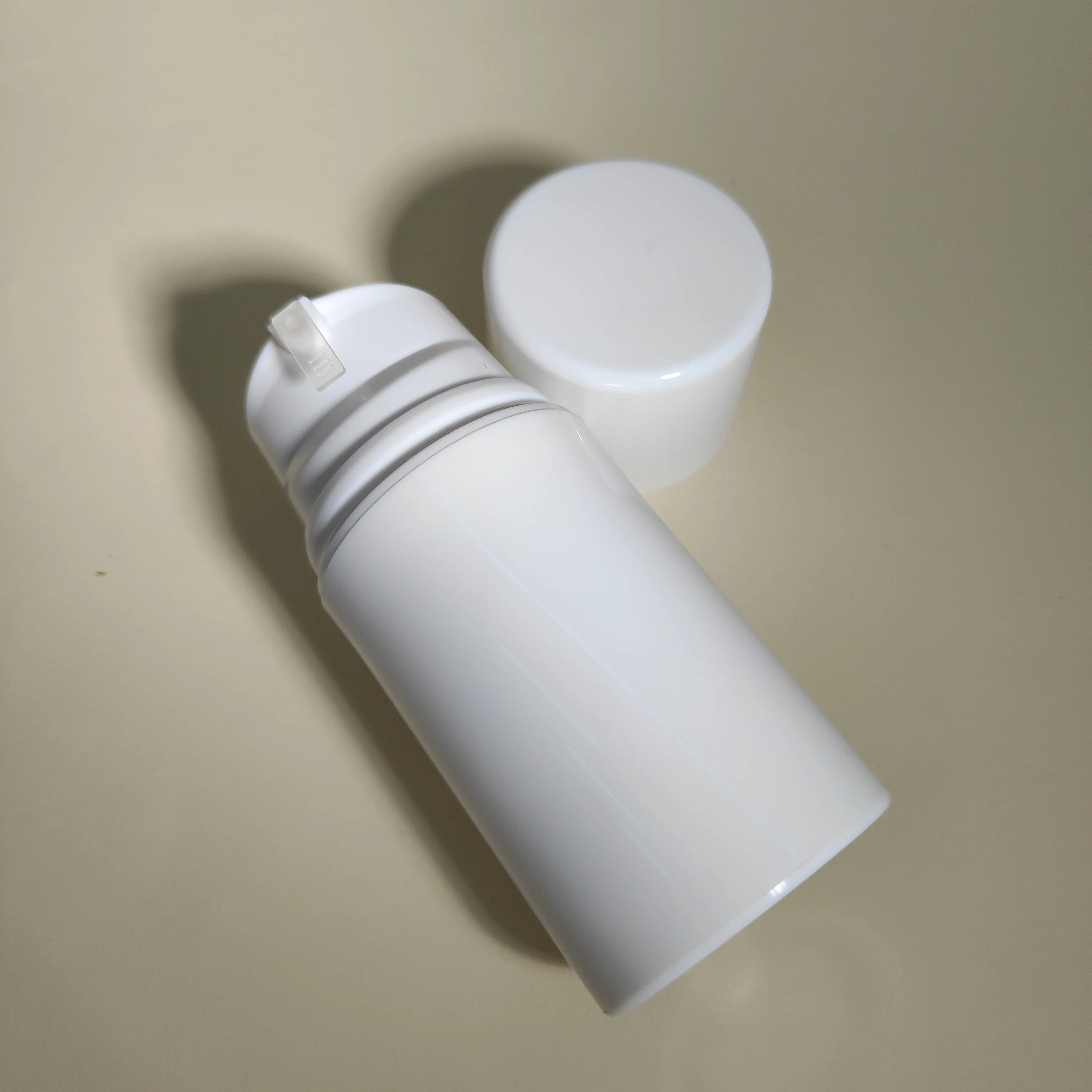 product wholesale spot empty cosmetic plastic packaging 30 150ml pp cream lotion white airless bottle-26