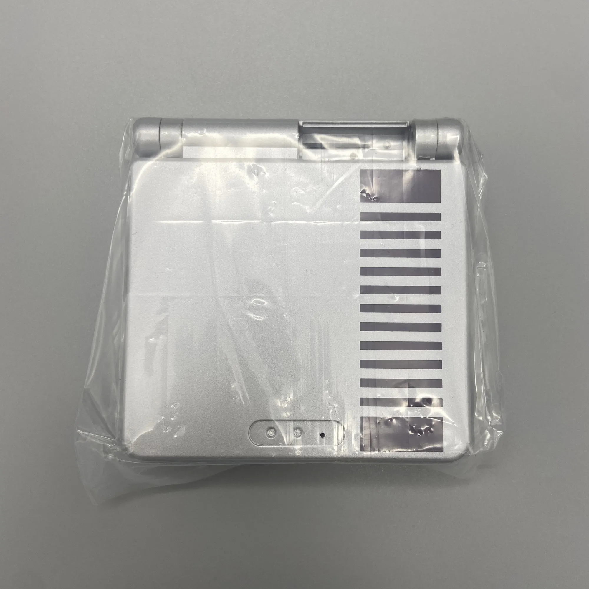 http://ae01.alicdn.com/kf/Hf14e2eb13435441d841c099c6f7dc87cz/New-shell-for-repairing-GAMEBOY-ADVANCE-SP-GBASP