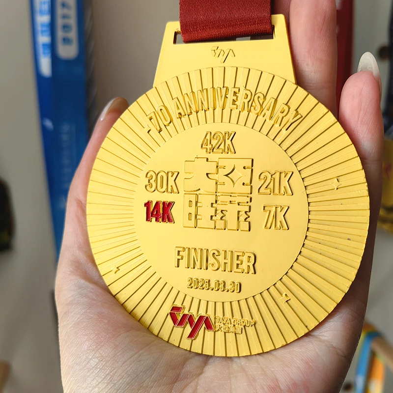 Antique Modern Traditional Custom School Competition Souvenir Award Medals 3D Marathon Running Sport Gold Metal Medal Zinc Alloy manufacture