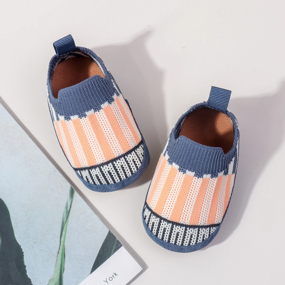 Bright Lightweight Orthopedic Infant Shoes Fancy Striped Pretty Stylish Unique Shoes for Active Boys and Girls in All Seasons manufacture