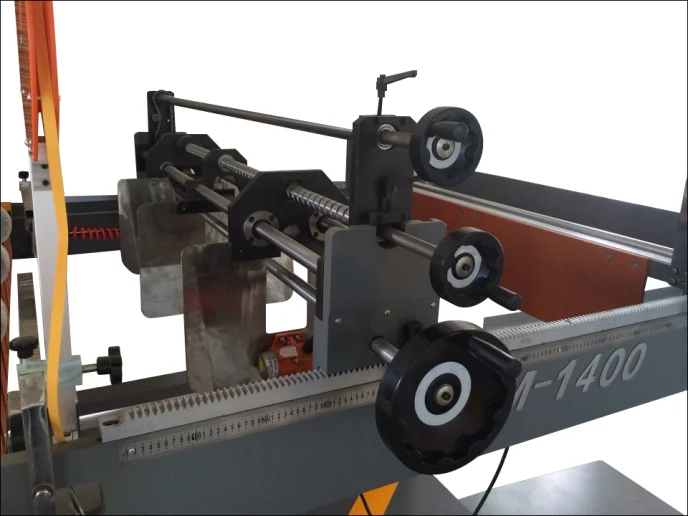 CM-1500A Servo Precision High Speed Sheet Cutter Machine with One Roll 13