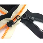 Zips Zipper Customized Nylon Zips Long Chain Puller Apparel Garment Luggage Closed-end Coil Zipper Pull Plastic