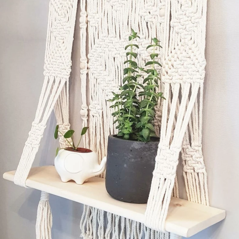 Hot Sold Macrame Wall Hanging Plant Hanger Woven Wooden Plant Pot Holder Indoor Outdoor Macrame Shelf