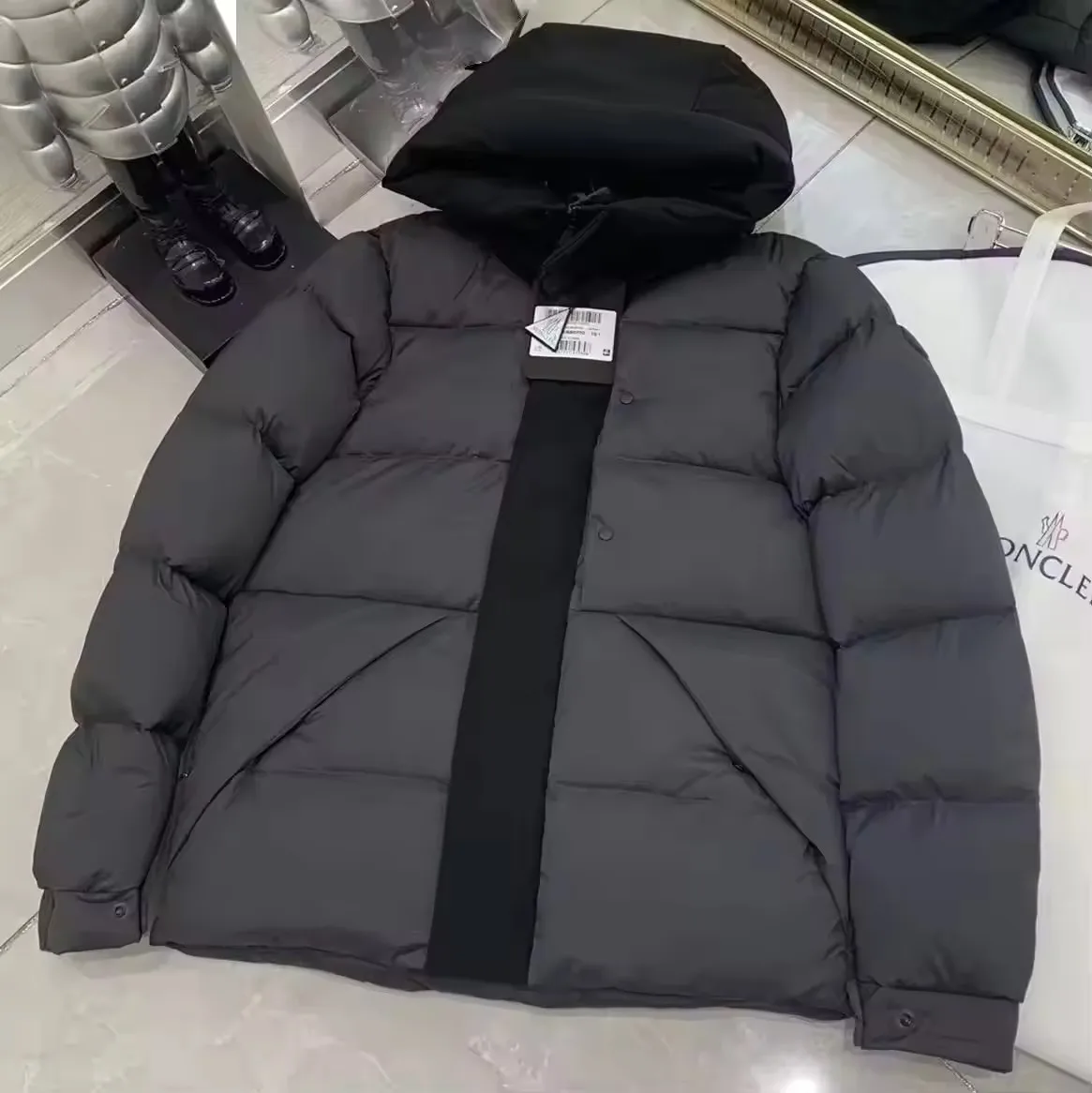 Wholesale high quality breathable waterproof men's down jacket High quality men's winter coat men's down jacket