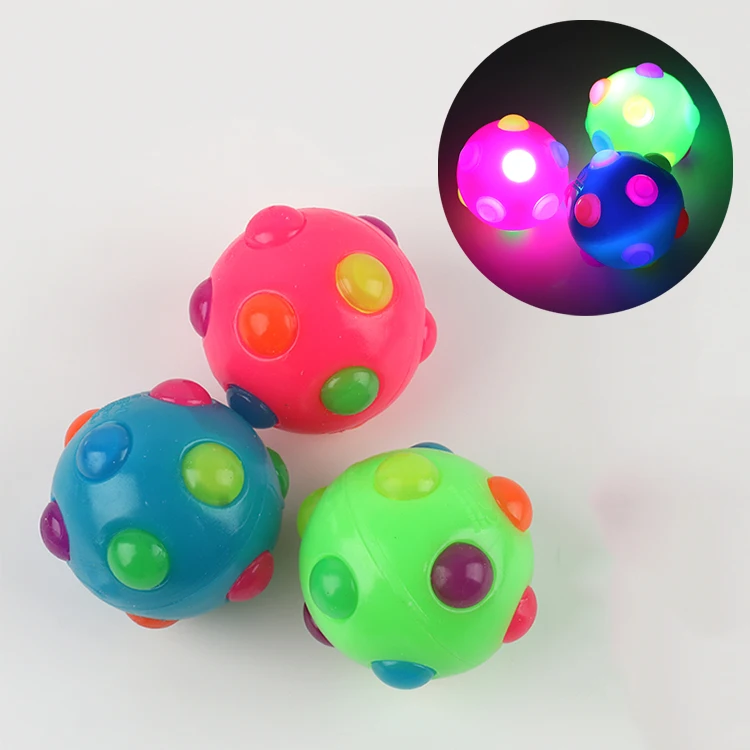 lindre Hest Nedrustning Glow In Dark Skipping Toy Led Jumping Dancing Bouncy Ball Flashing Game  Balls For Gift - Buy Led Jumping Dancing Ball,Glow In Dark Toy Dancing  Bouncy Ball,Glow In Dark Skipping Toy Led