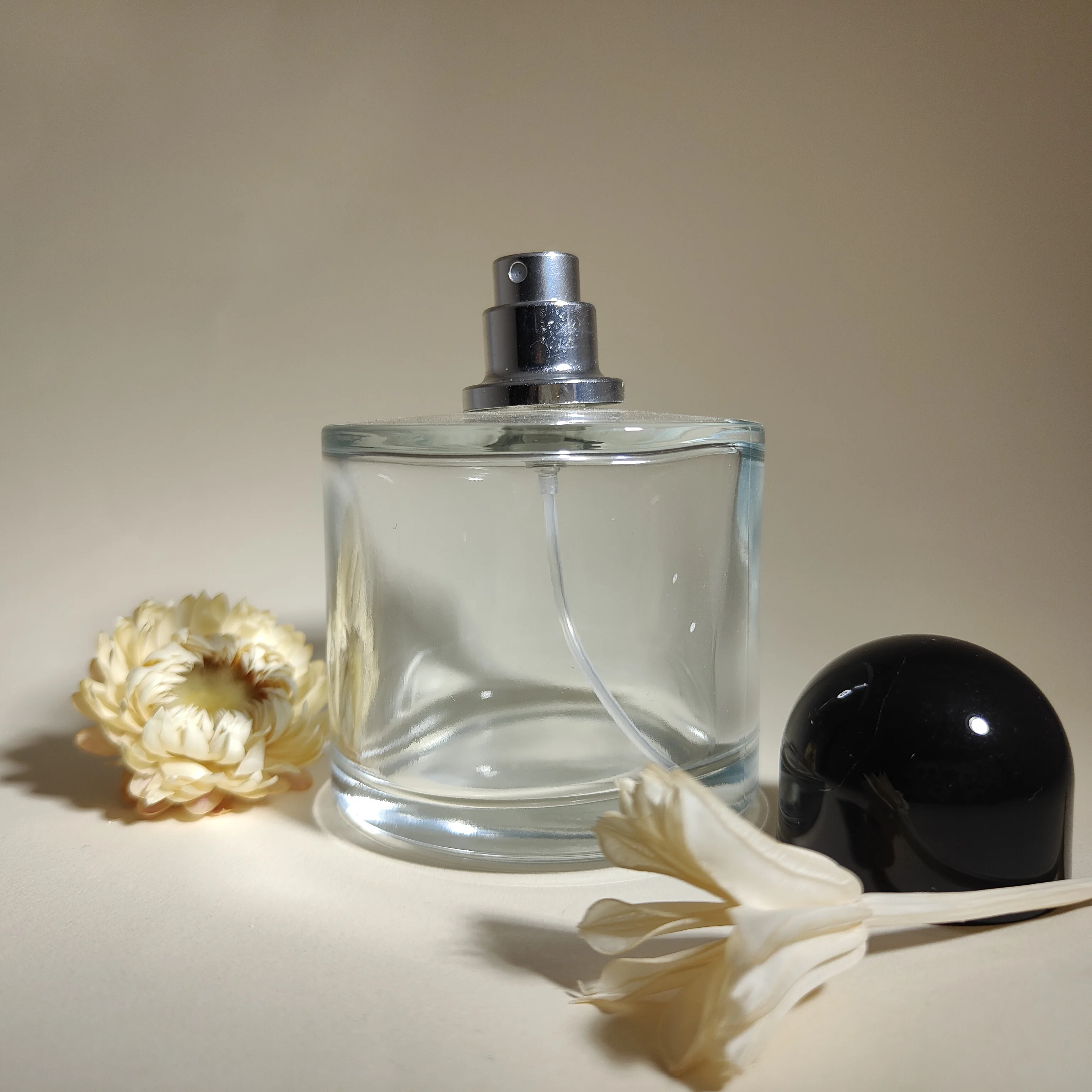 product 30ml 50ml 100ml cylinder clear round flat shoulder glass perfume bottle with spray pump and black cap-26