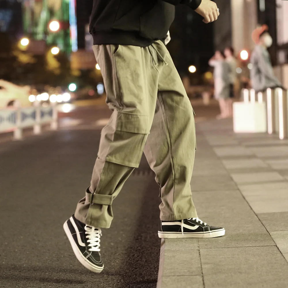 Pantalones Holgados Con Pies Lisos Para Hombre,Pantalón Deportivo Informal,Para  Adolescentes,Nueva Tendencia,Otoño,2022 - Buy 2022 Otoño Casual Pantalones  Deportivos,Logotipo Personalizado Suelto Concentrados Pies Pantalones De  Carga,Monos Al Por Mayor 