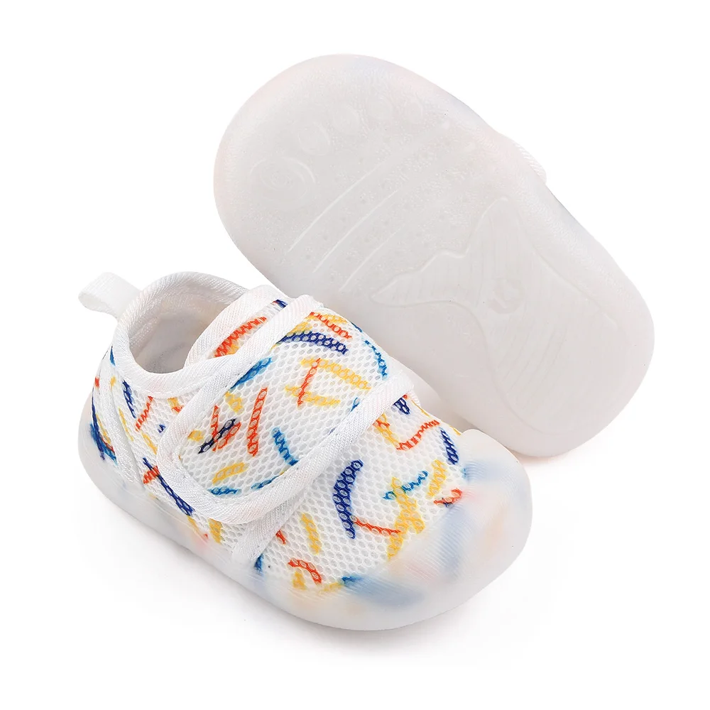 Children's Small White Shoes Breathable Mesh Cloth Heart Stripe Kids Rubber Soled Walking Shoes factory