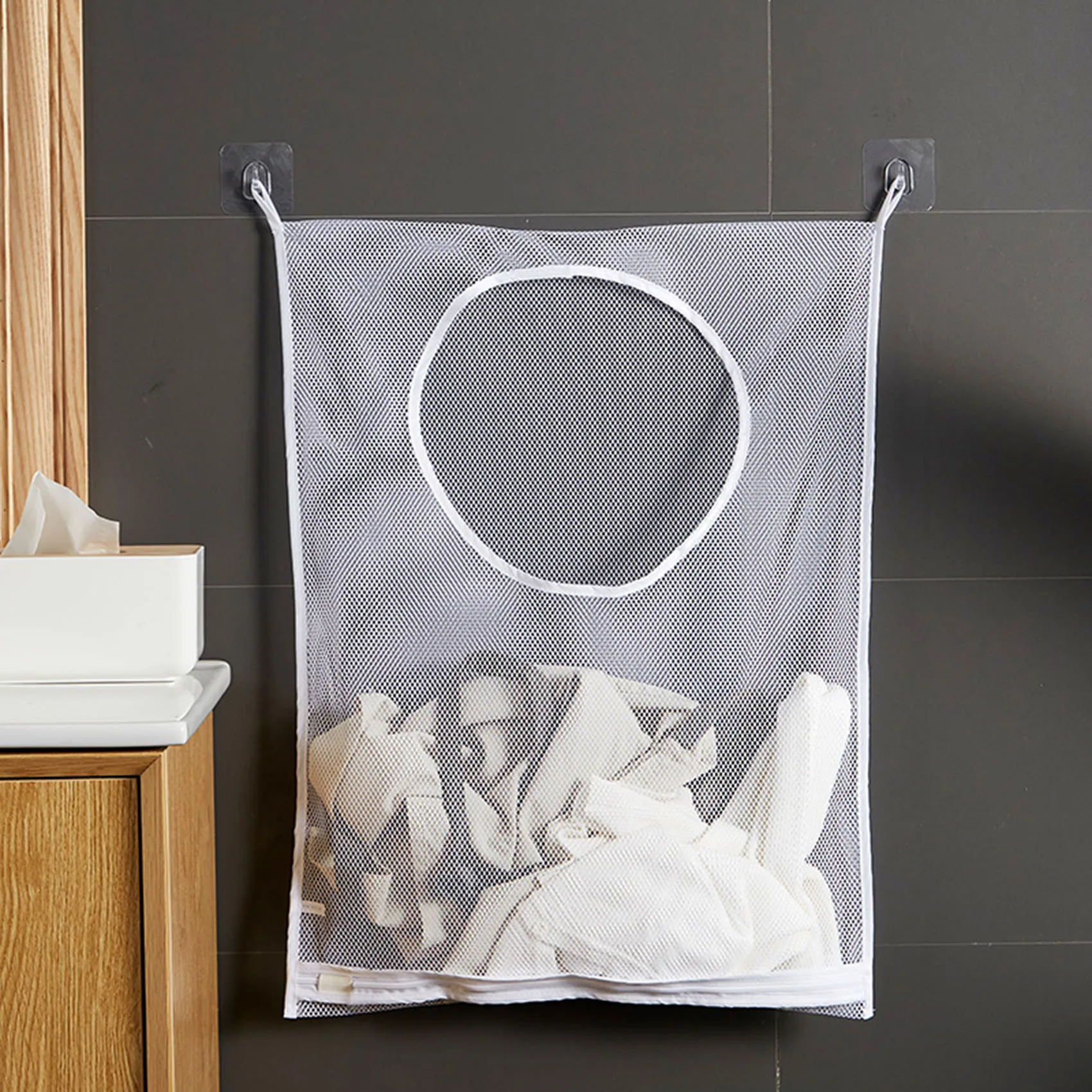 2023 Hot sell new Hanging Door Knob Laundry Storage Hamper Bag Travel Laundry Storage Wash Bags Mesh Laundry bag