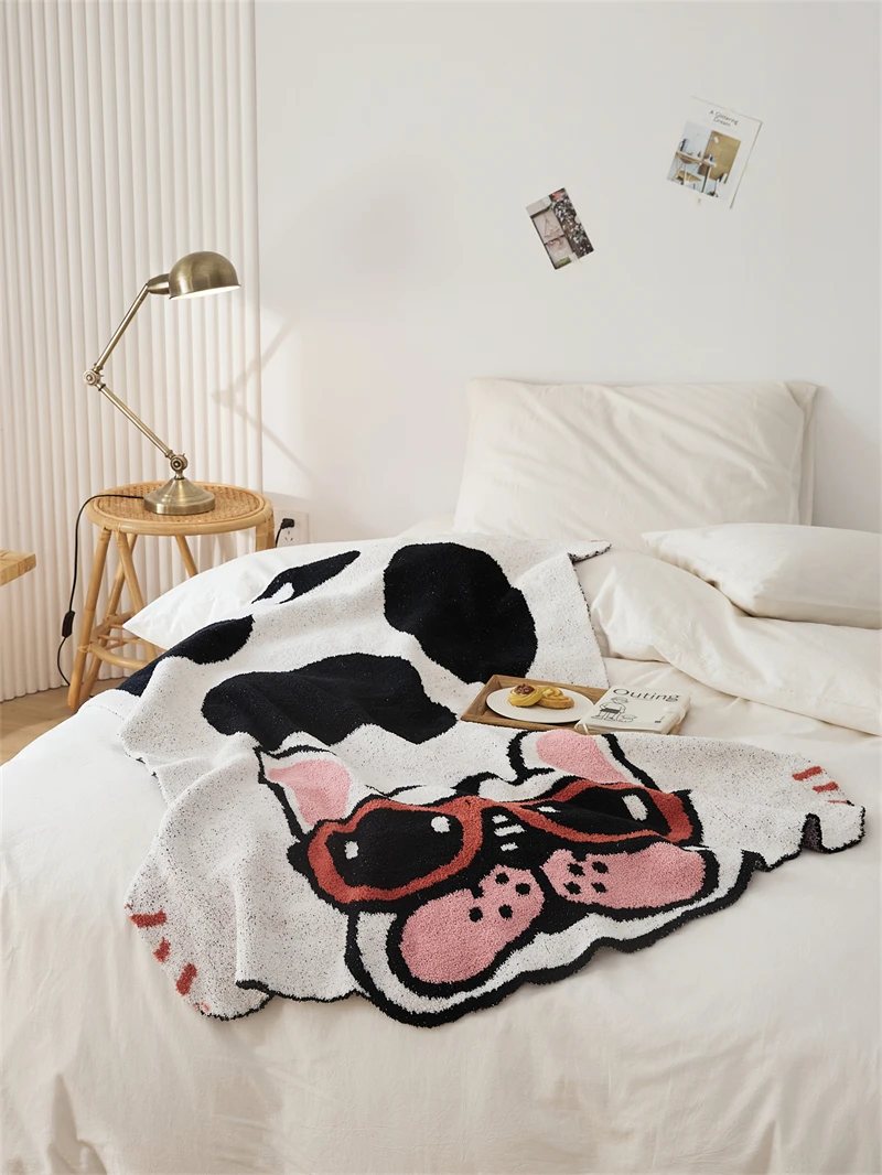 product hot selling 100 polyester jacquard  cartoon french bulldog microfiber knitted blankets for home decor sofa kfd-60