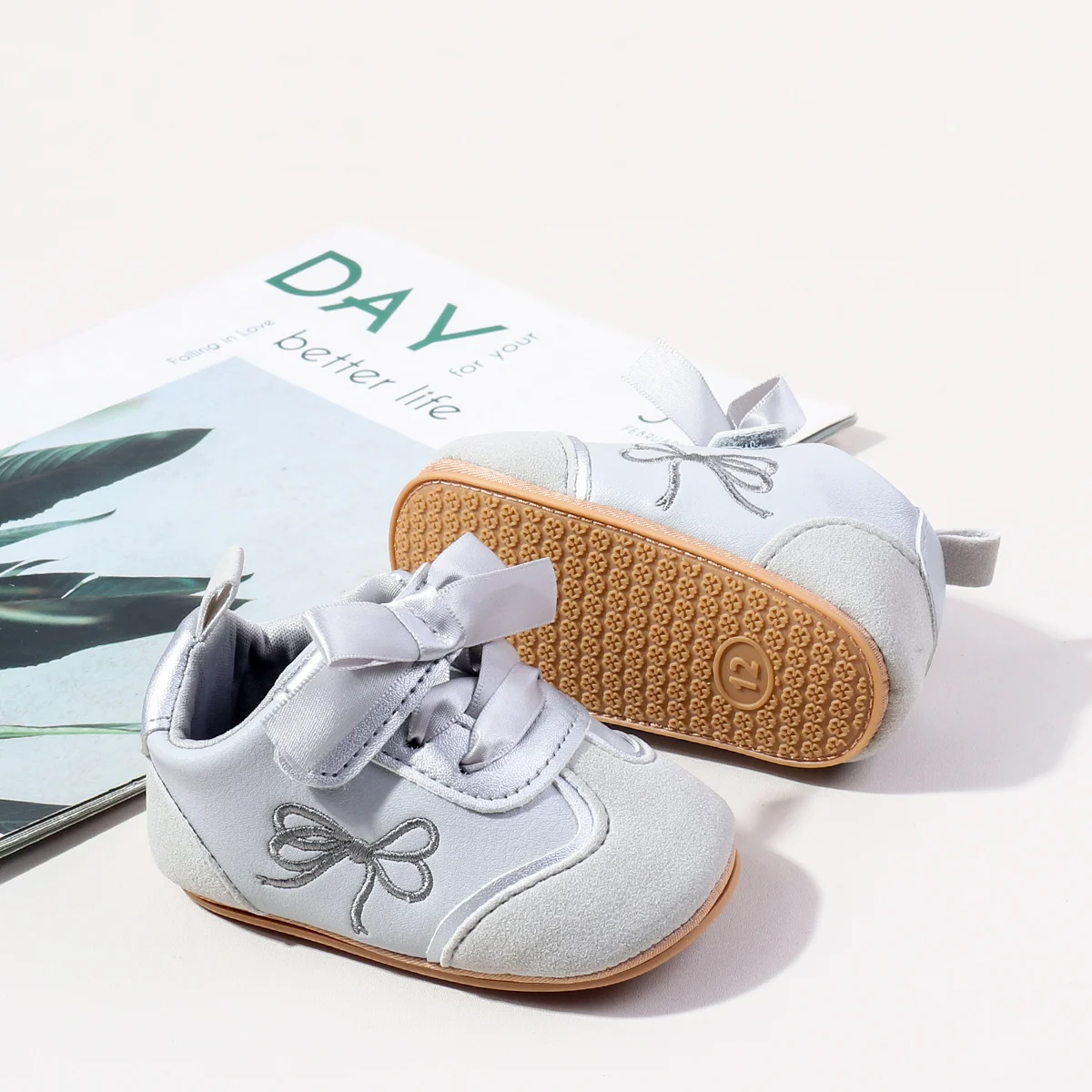 New Designs Hook&loop Design Anti-slip Soft Tpr Outsole Baby Girl Shoes Casual Sport Toddler Shoes manufacture