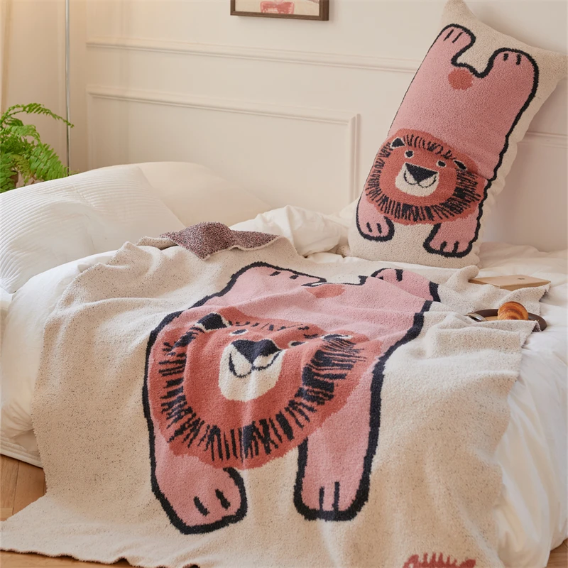 product ly factory direct cute lion jacquard knitted blanket 100 polyester fiber home decoration-57