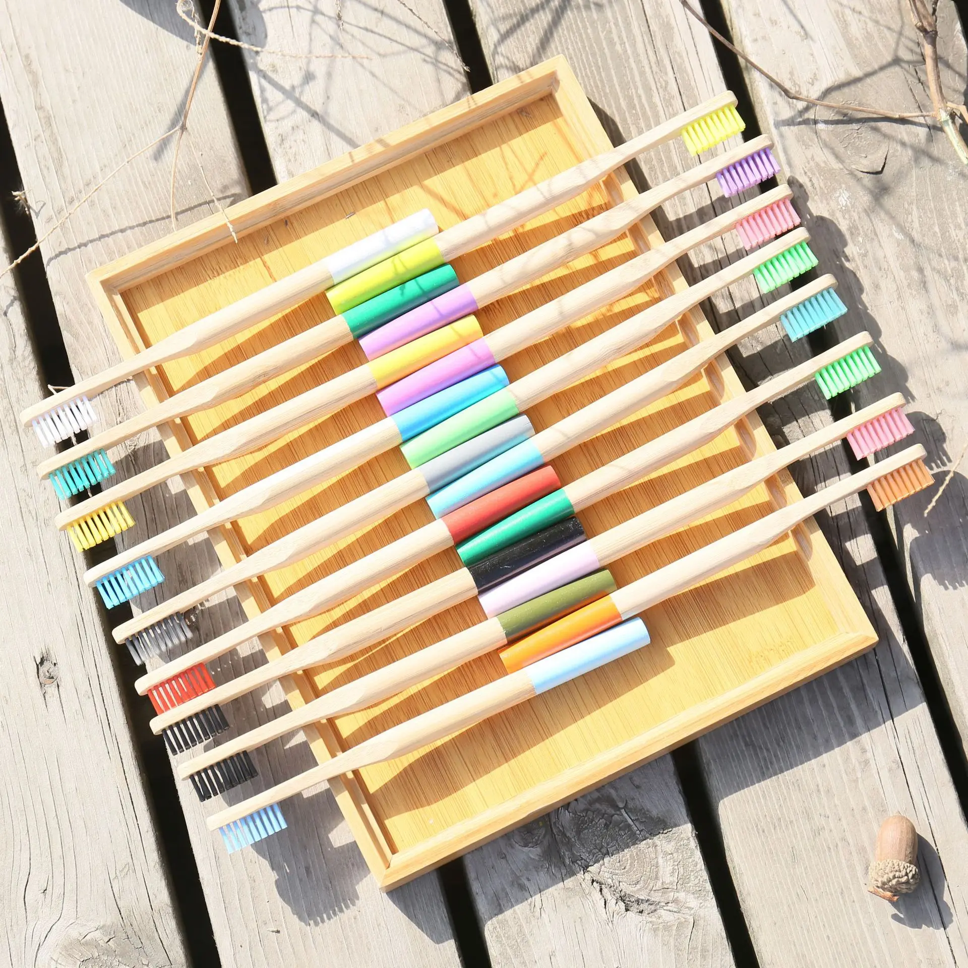 Top Quality Colorful Bamboo Charcoal Toothbrush Hot Selling Eco-Friendly Round Handle Travel Toothbrush