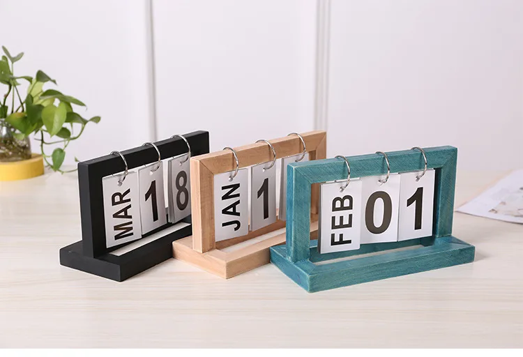 Creative Wood Flip Calendar Desktop Perpetual Calendar Retro Stationery 