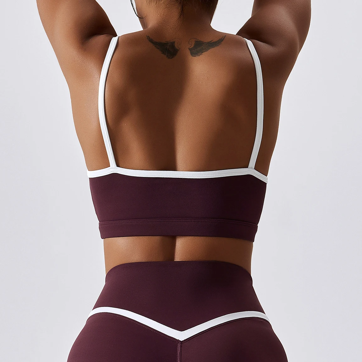 YIYI Naked Feeling High Support Yoga Bra Beauty Back Shockproof Athletic Tops Popular Fitness Bra Women Sport Bra For Gym
