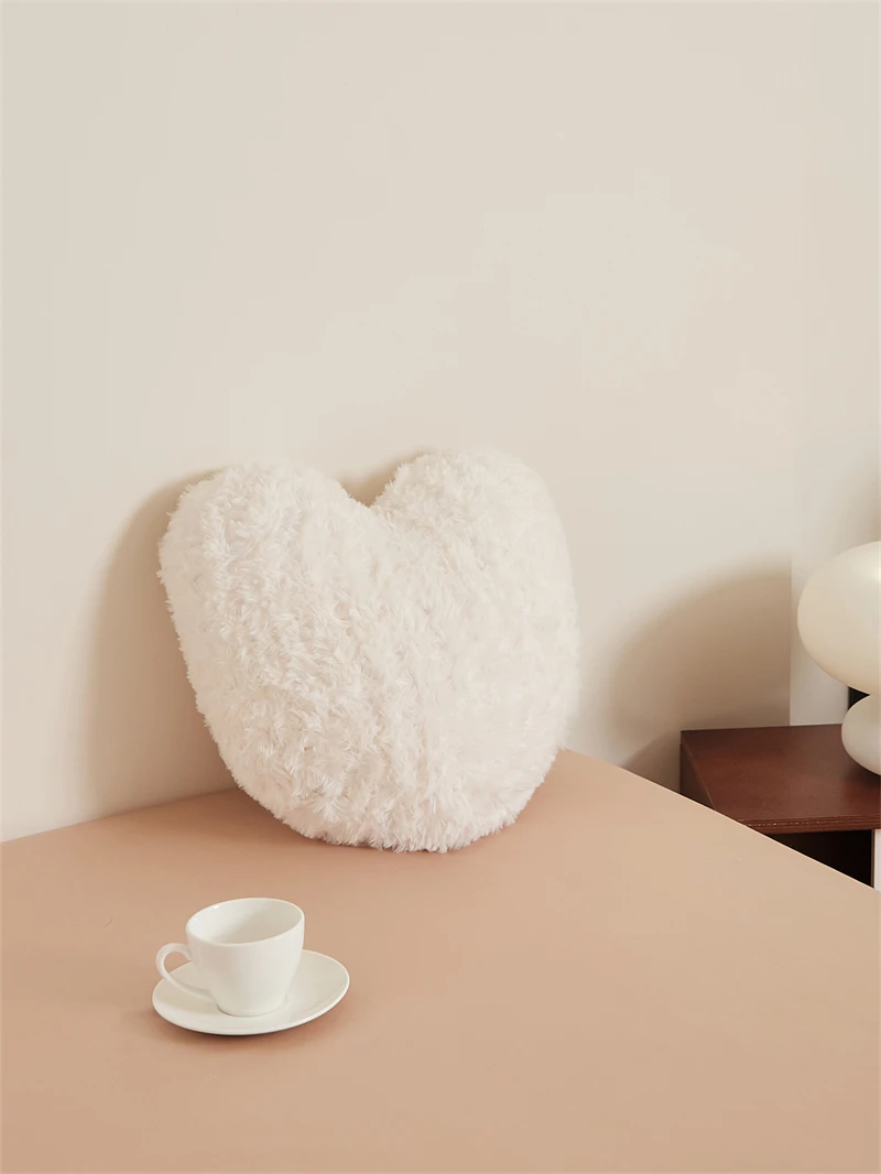 product heart shaped plush decorative pillows can be used for home decoration sofa pillows can be made as valentines day gifts nsj-58