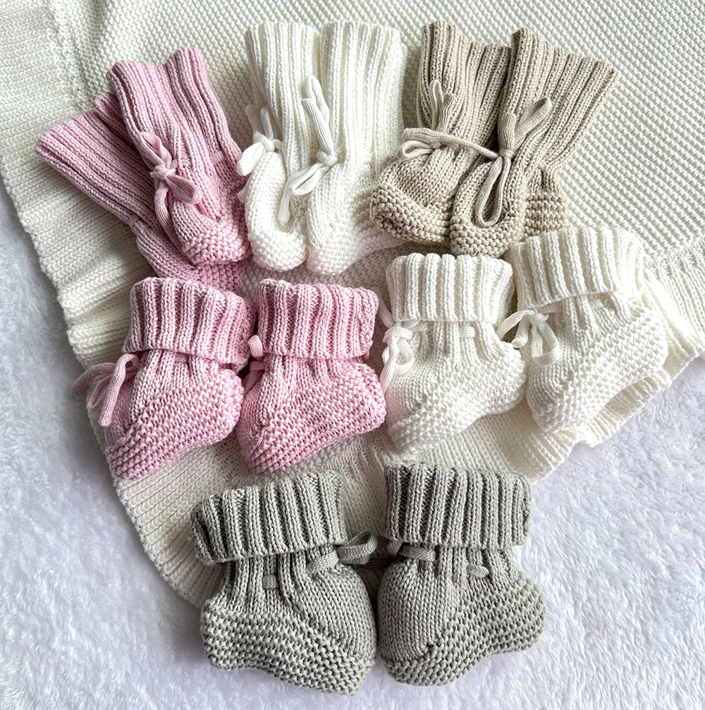 2023 new organic cotton handmade newborn Crib crochet baby socks shoes knitted baby booties with folded cuff