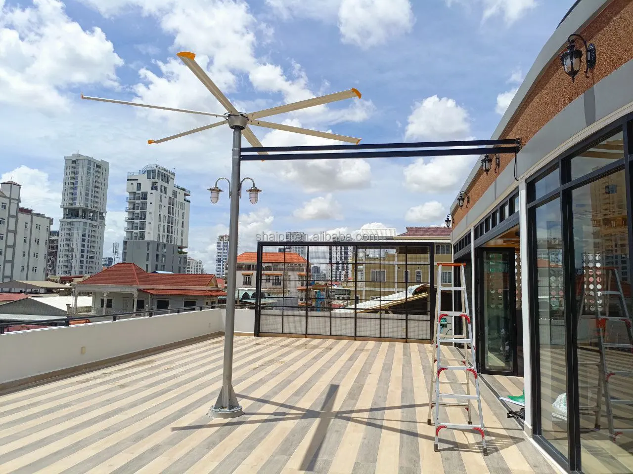 Hvls Free-standing Pole Fan, 3800mm, 13ft - detail 14