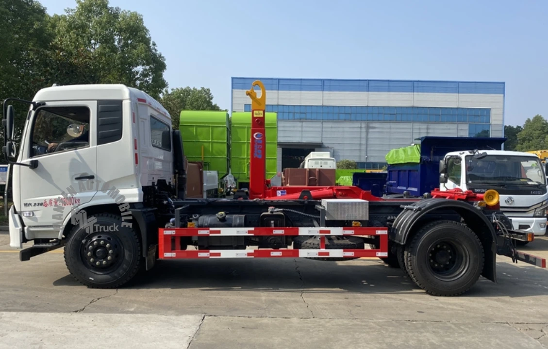 hooklift garbage truck03.jpg