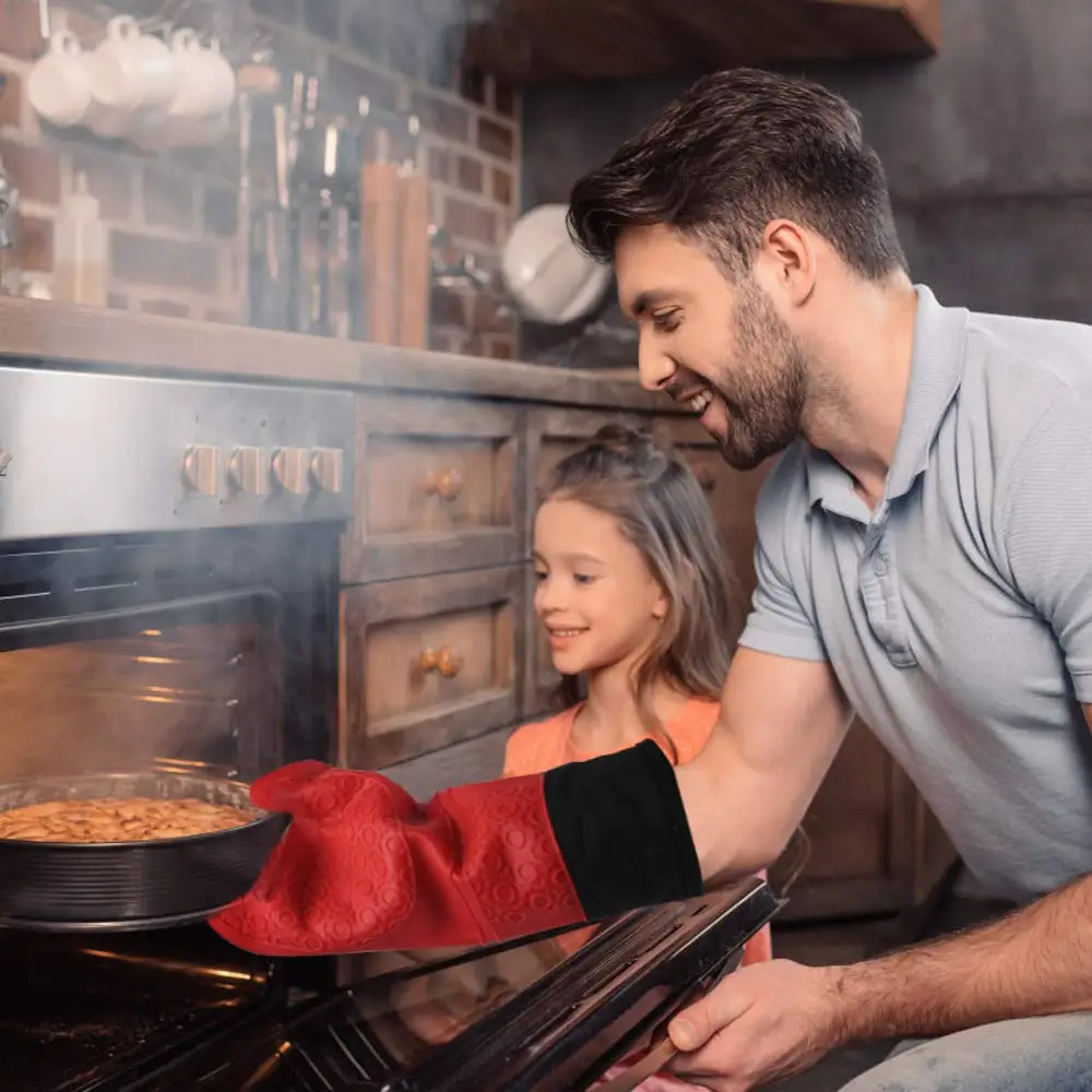 BBQ Silicone Gloves Oven Safe 15'' Extra Long Heat Resistant Dishwasher Safe Grilling Cooking Pot Holders Silicone Mitts Quilted manufacture